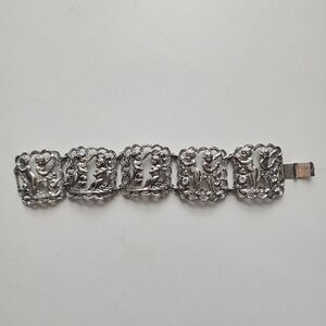 🥮HOLD🥮 Vintage CORO Renaissance Revival Bracelet